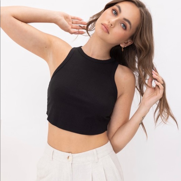 BLACK RACERBACK CROP TOP 🖤 - Picture 1 of 4